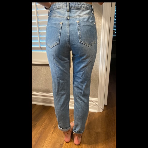 Ripped jeans - Picture 2 of 2